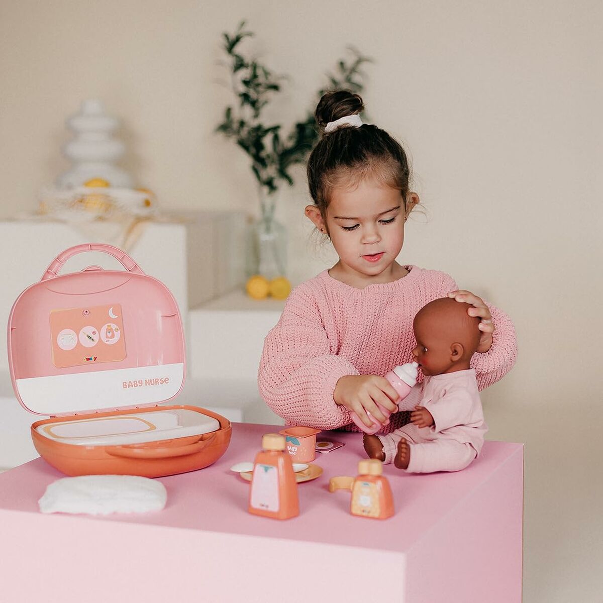 V2HEE1A37A9F9044640DDA8B812754552CAR7167981P5