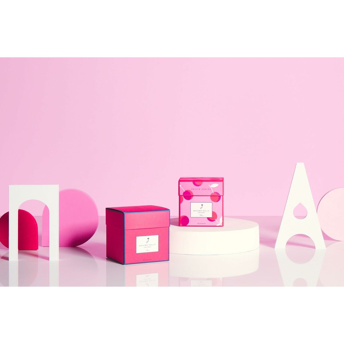 V3HECC08EC0D4B4953E69C308435BAA2EEAR6214208P8